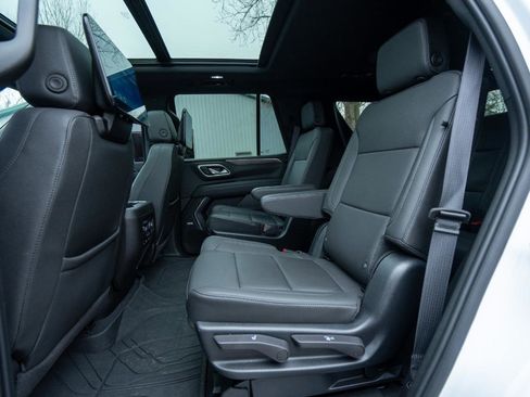 Used 2023 Chevrolet Tahoe LT w/ Luxury Package image 16