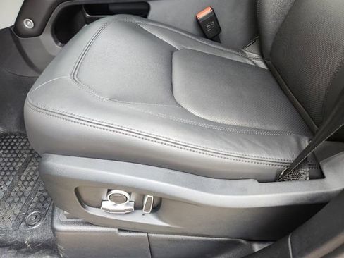 Used 2024 Land Rover Defender 130 S image 17