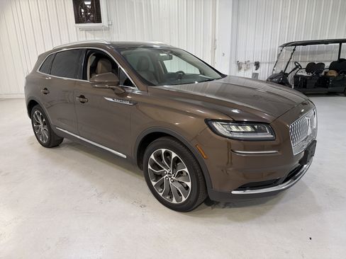 Used 2022 Lincoln Nautilus Reserve image 7