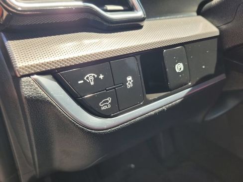 Used 2024 Kia Sportage SX FWD image 17