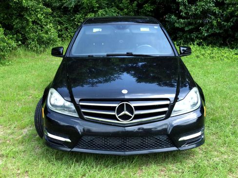 Used 2014 Mercedes-Benz C 250 Sedan image 5
