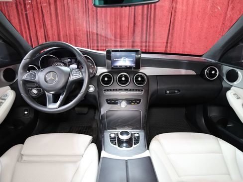 Used 2018 Mercedes-Benz C 300 Sedan image 15