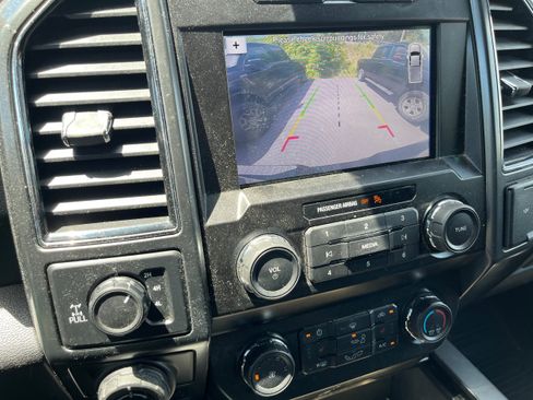 Used 2019 Ford F150 XLT w/ Equipment Group 302A Luxury AWD/4WD image 16