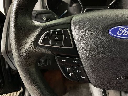 Used 2018 Ford Focus SE image 23