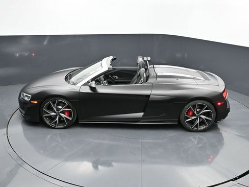 Used 2021 Audi R8 V10 w/ Premium Package image 44