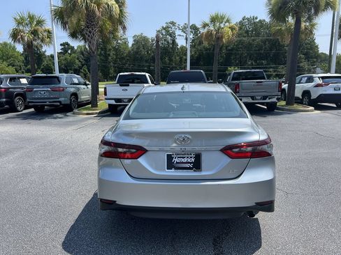 Used 2024 Toyota Camry LE FWD image 9