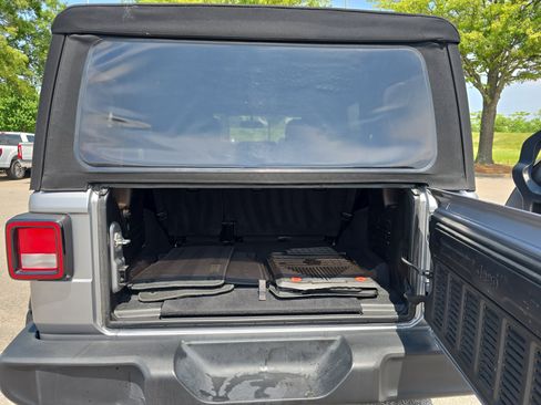 Used 2021 Jeep Wrangler Unlimited Sport AWD/4WD image 12