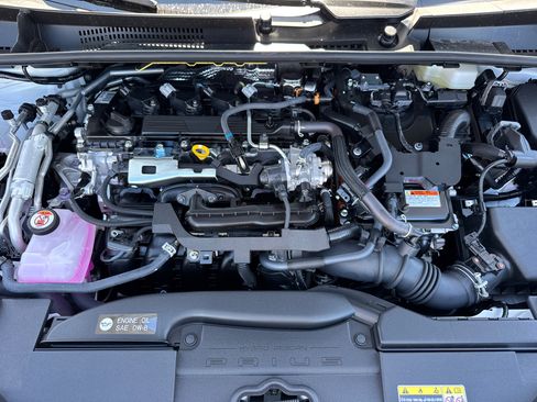 New 2026 Toyota Prius Plug-In Hybrid FWD image 8