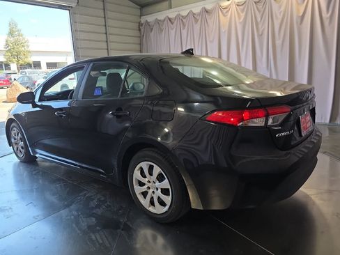 Used 2024 Toyota Corolla LE FWD image 7