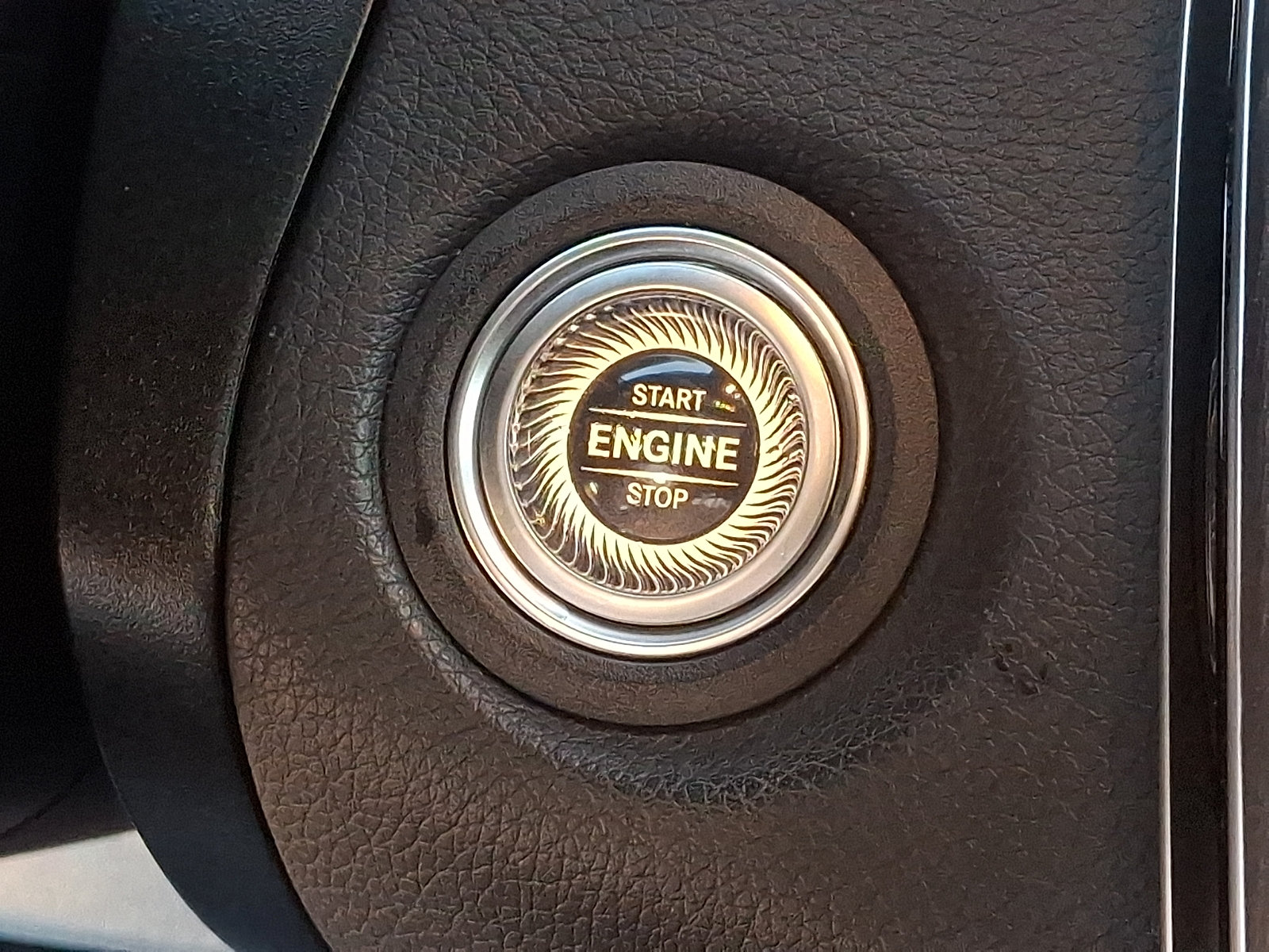 Certified 2022 Mercedes-Benz GLC 300 4MATIC image 23