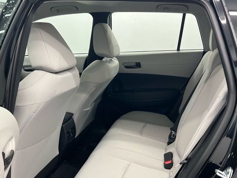 Used 2026 Toyota Corolla Cross L image 9