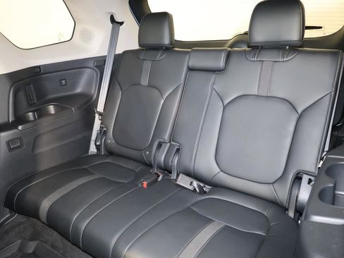 Used 2024 Honda Pilot Touring image 25