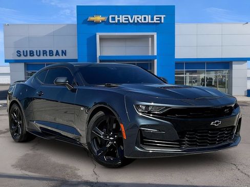 Used 2019 Chevrolet Camaro SS RWD image 2