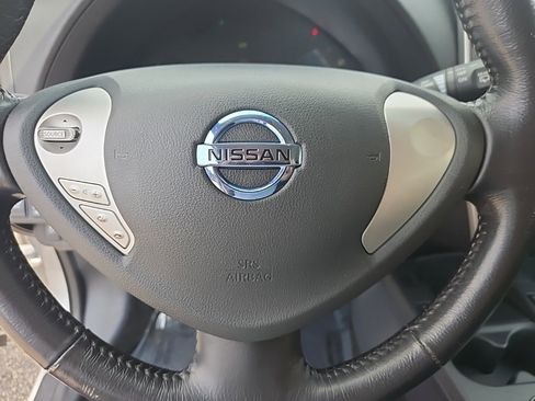 Used 2013 Nissan Leaf S image 18