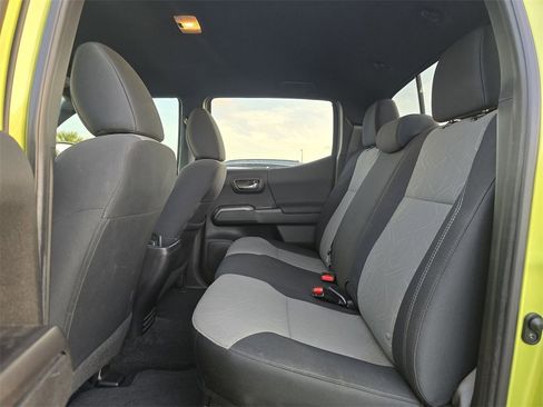 Used 2023 Toyota Tacoma TRD Sport image 16