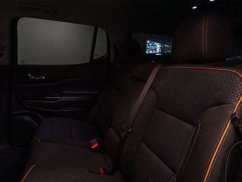 Used 2020 GMC Acadia AT4 image 19