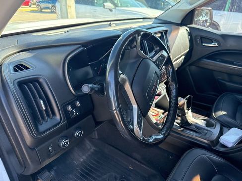 Used 2019 GMC Canyon Denali image 11