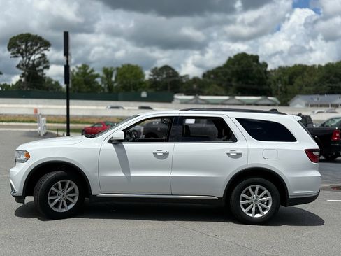 Used 2020 Dodge Durango SXT AWD/4WD image 4