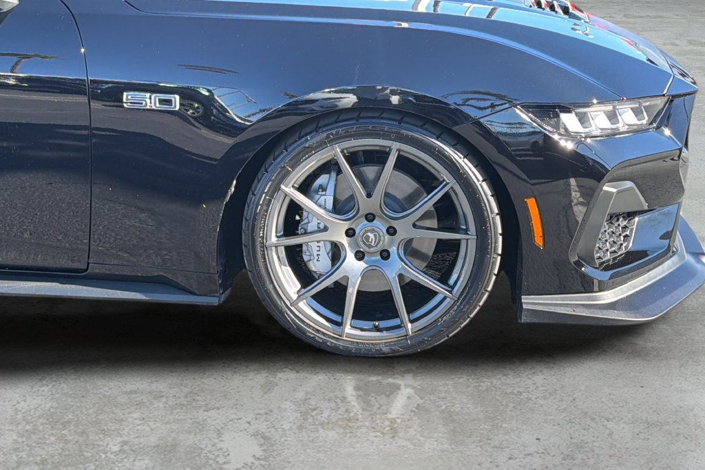 Used 2024 Ford Mustang GT RWD image 9