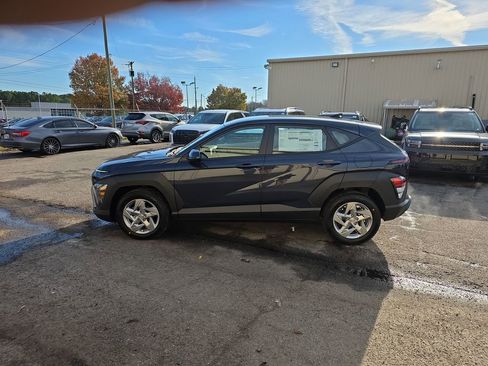 New 2026 Hyundai Kona SE image 16