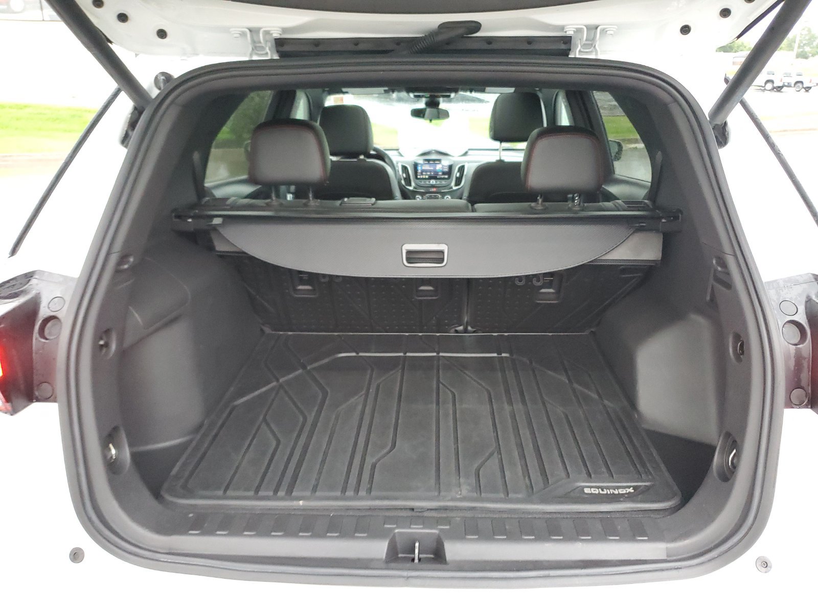 Used 2023 Chevrolet Equinox RS w/ RS Leather Package FWD image 9