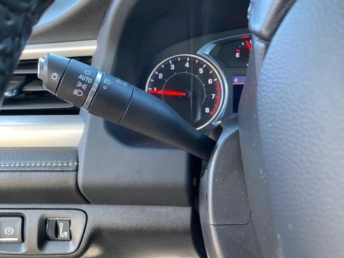 Used 2020 GMC Acadia SLT image 65