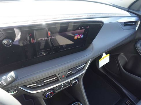 Used 2023 Buick Encore GX Select w/ Sport Touring Package FWD image 17