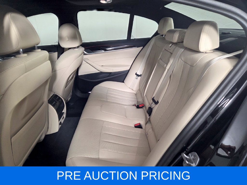 Used 2023 BMW 530i w/ Convenience Package RWD image 22