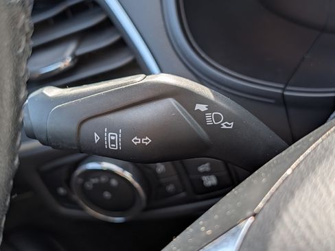 Used 2024 Ford Edge Titanium AWD/4WD image 32