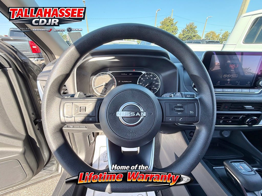 Used 2024 Nissan Rogue S AWD/4WD image 22