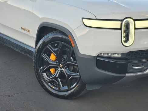 Used 2023 Rivian R1T Adventure image 3