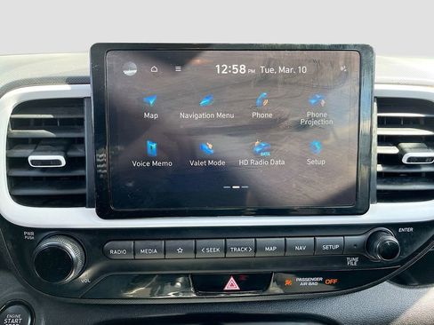 Used 2023 Hyundai Venue Limited w/ Cargo Package FWD image 15