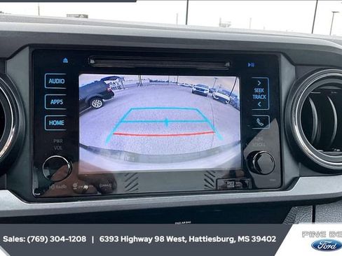 Used 2019 Toyota Tacoma TRD Sport w/ Technology Package image 16