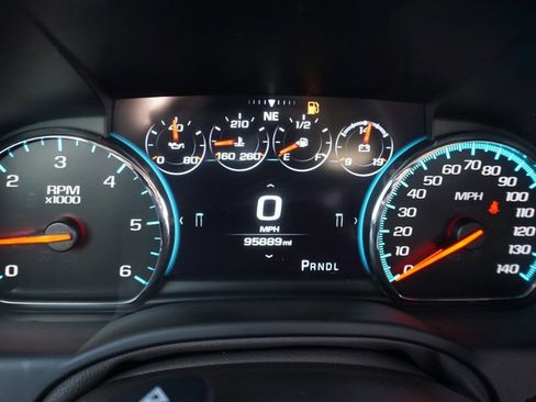 Used 2018 GMC Yukon Denali image 16