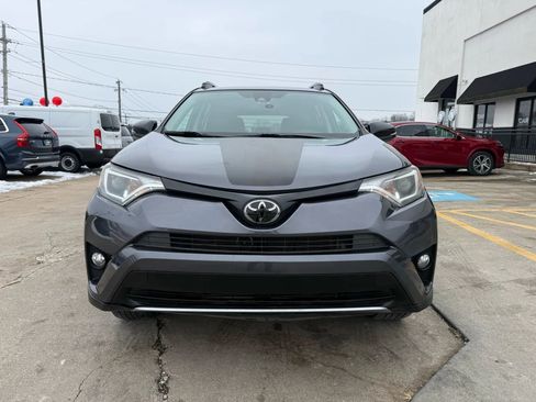Used 2018 Toyota RAV4 Adventure image 2