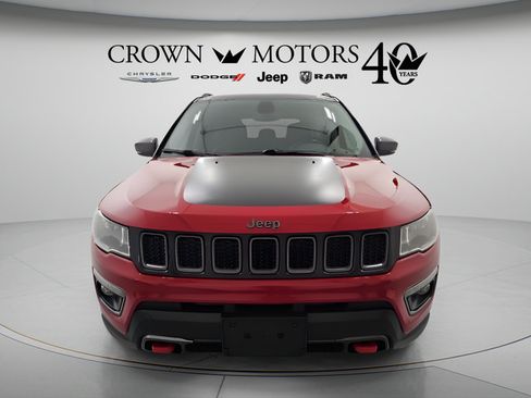 Used 2019 Jeep Compass Trailhawk AWD/4WD image 2