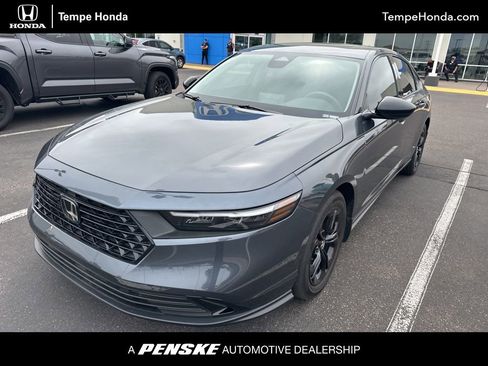 Used 2025 Honda Accord SE image 1