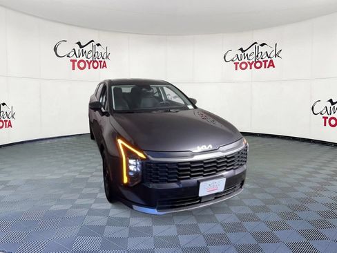 Used 2026 Kia Sportage LX FWD image 4