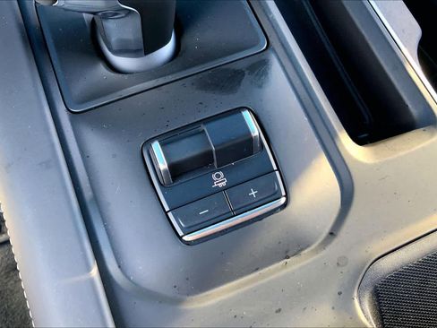 Used 2025 GMC Sierra 1500 Denali Ultimate image 34