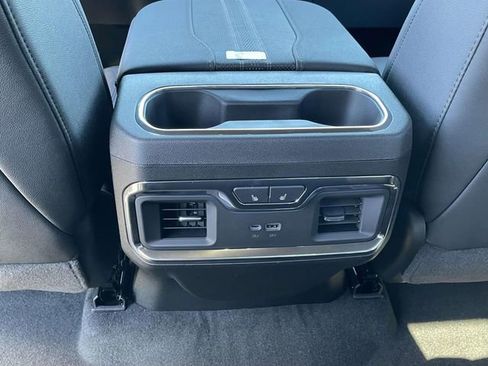 New 2026 Chevrolet Silverado 1500 High Country w/ High Country Premium Package AWD/4WD image 13