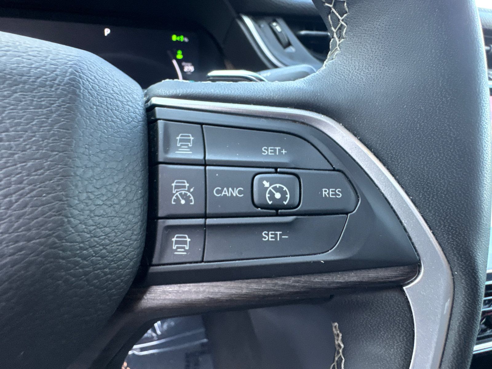 Used 2024 Jeep Grand Cherokee Limited 4xe AWD/4WD image 35