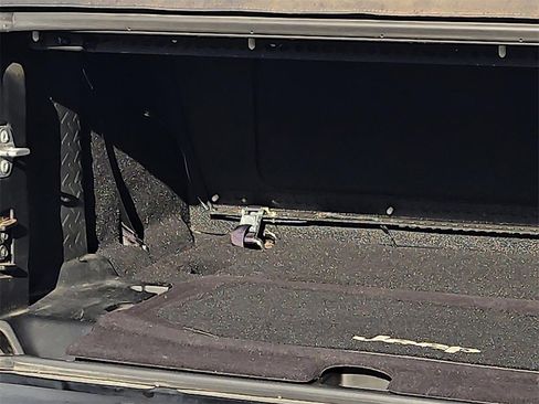 Used 2015 Jeep Wrangler Rubicon w/ Power Convenience Group image 8