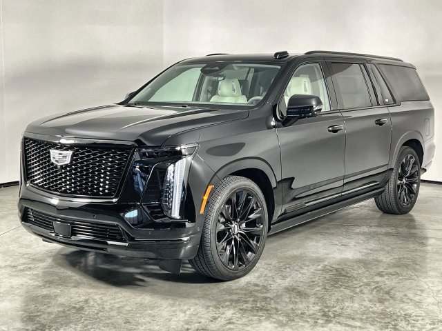 Used 2026 Cadillac Escalade ESV Platinum Sport w/ LPO, ONYX Package AWD/4WD image 4