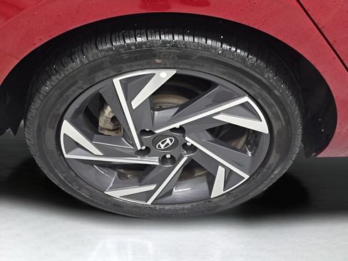 Used 2025 Hyundai Elantra SEL FWD image 43