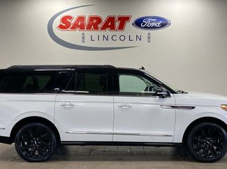 Used 2023 Lincoln Navigator L Black Label video 1