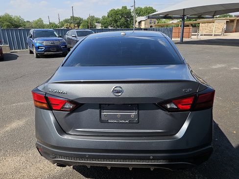 Used 2020 Nissan Altima 2.5 SR FWD image 4