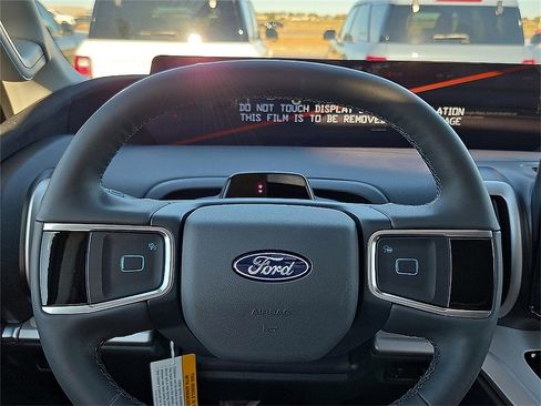 New 2025 Ford Expedition Max Active image 19