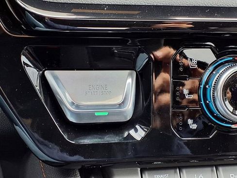 New 2026 GMC Sierra 2500 AT4 w/ AT4 Premium Plus Package image 14