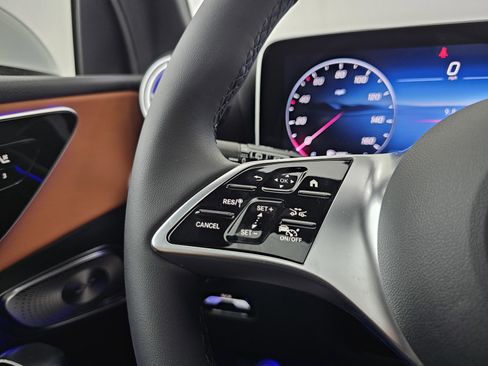 New 2026 Mercedes-Benz GLC 300 4MATIC image 36