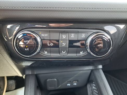 New 2026 Chevrolet TrailBlazer LT w/ Convenience Package AWD/4WD image 40